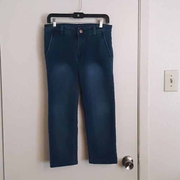 3/$20 Sale Forward Capri jeans - Picture 6 of 6